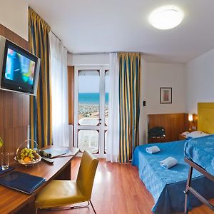 Familien-Zimmer